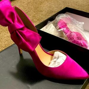 Brand NEW Bright Fuschia INC. Kaleaf Pumps, still in the box!